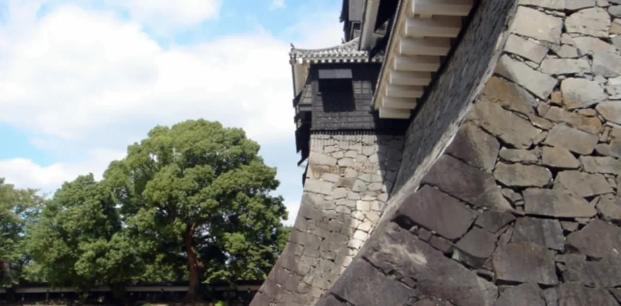 Kumamoto Castle Musha-gaeshi walls