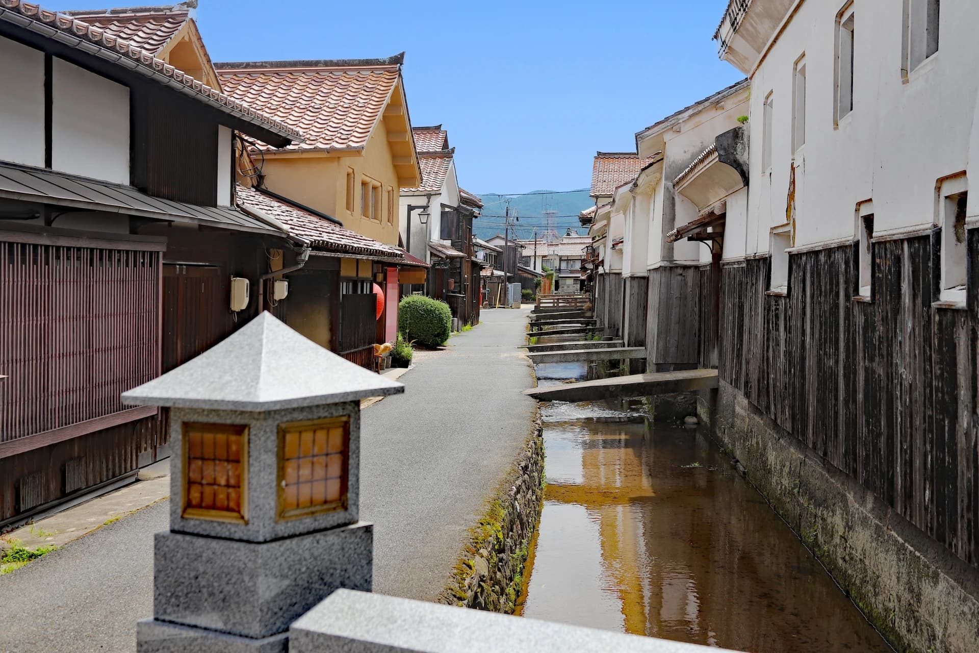 Shirakabe Dozo Group